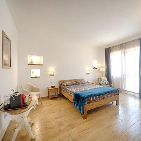 Cozy guest house Downtown Olbia Zewnętrze zdjęcie